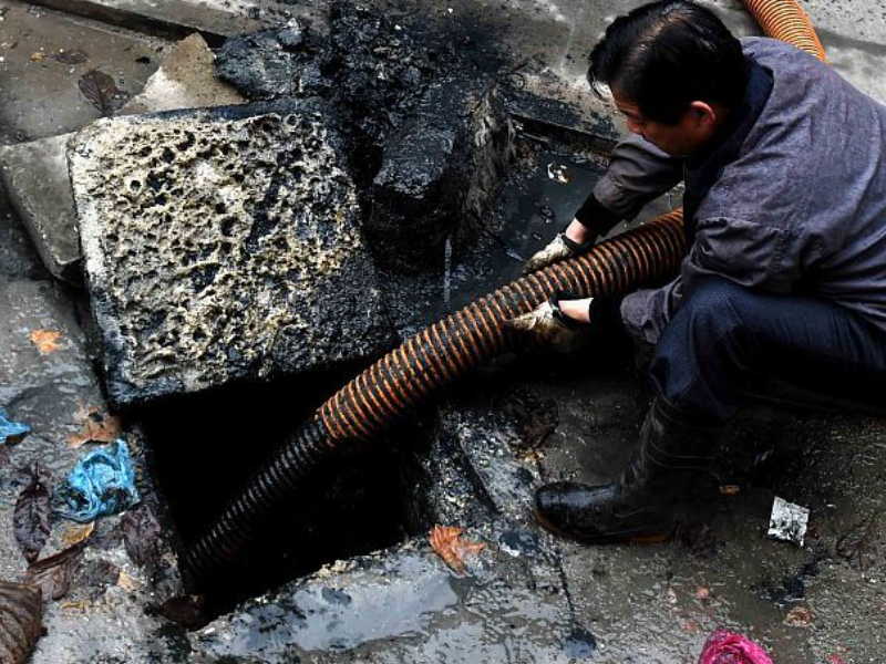 香坊区—专业抽化粪池、清理污水井、管道高压清洗