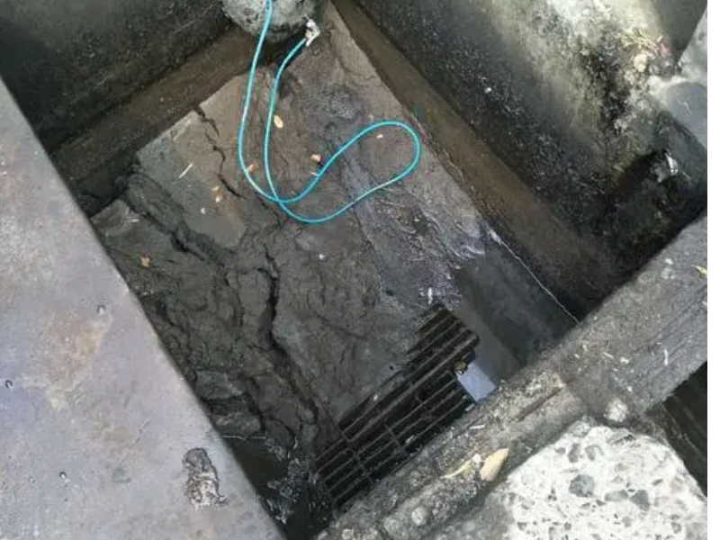 香坊区军民街24小时通下水-通马桶-清理化粪池